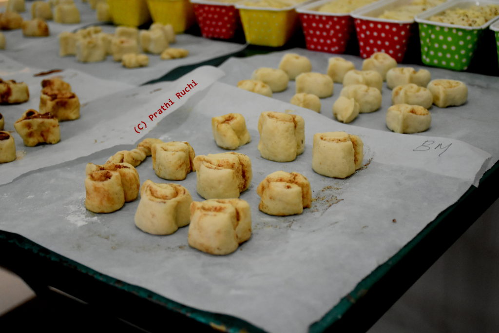 Cinnamon Hearts - ready for baking