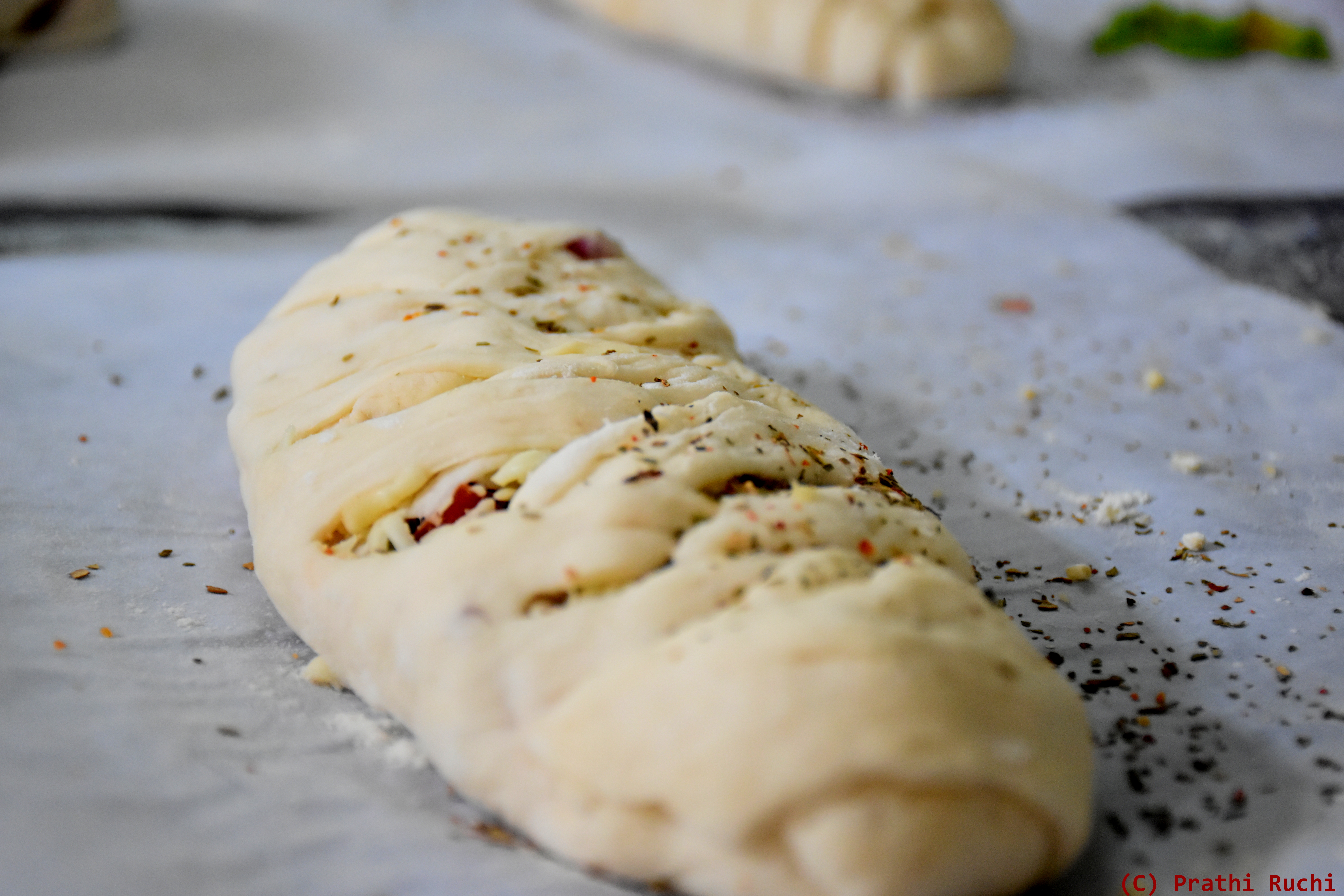 Braided pizza bread