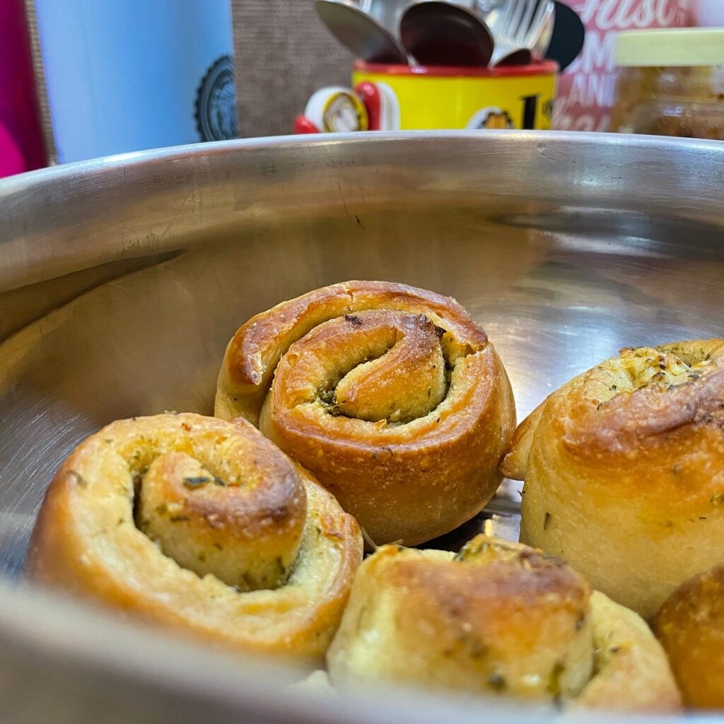 Pull Apart Garlic Rolls